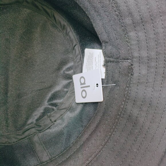 🌟POSH HOT🌟 ALO Yoga Fundamental Bucket Hat - Picture 6 of 6
